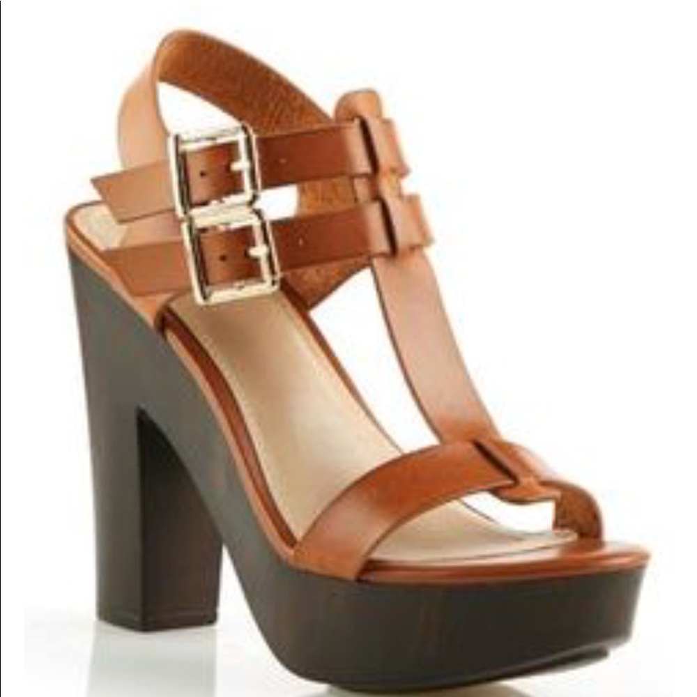 Size 11 double buckle camel chunky heel sandal
